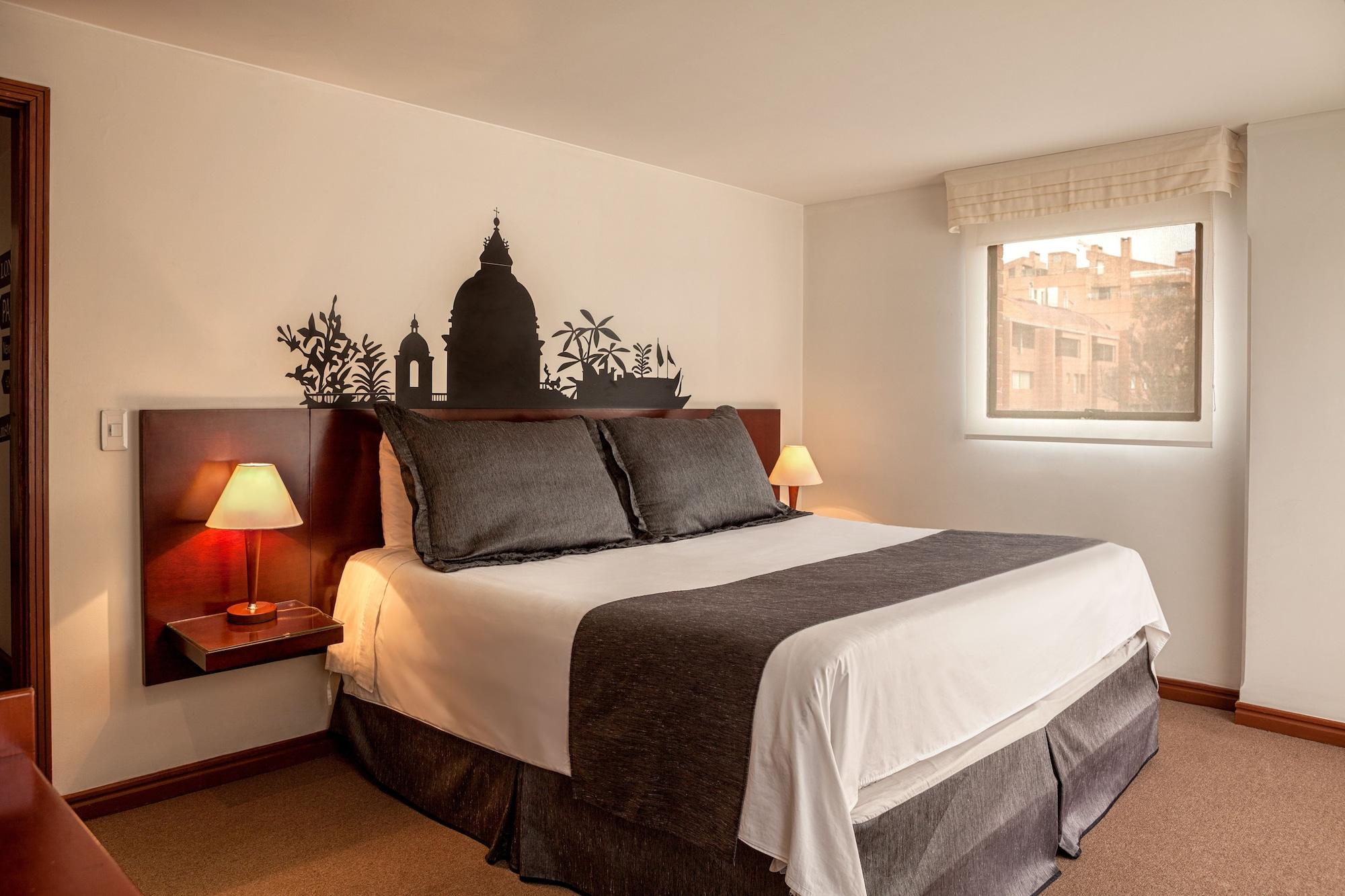 Cora 96 Street Appart hôtel 4*