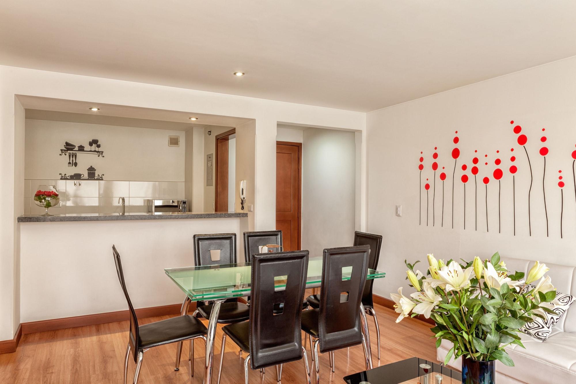 Cora 96 Street Appart hôtel